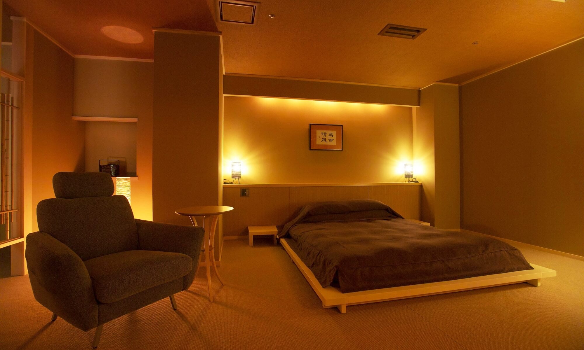 [Japanese-Western double room with panoramic bath (60 square meters)]