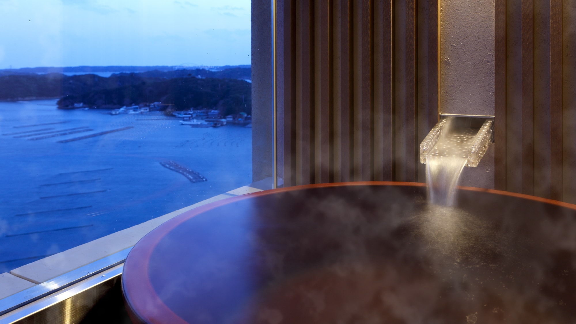 An example of an open-air bath with a view (rooms cannot be specified)