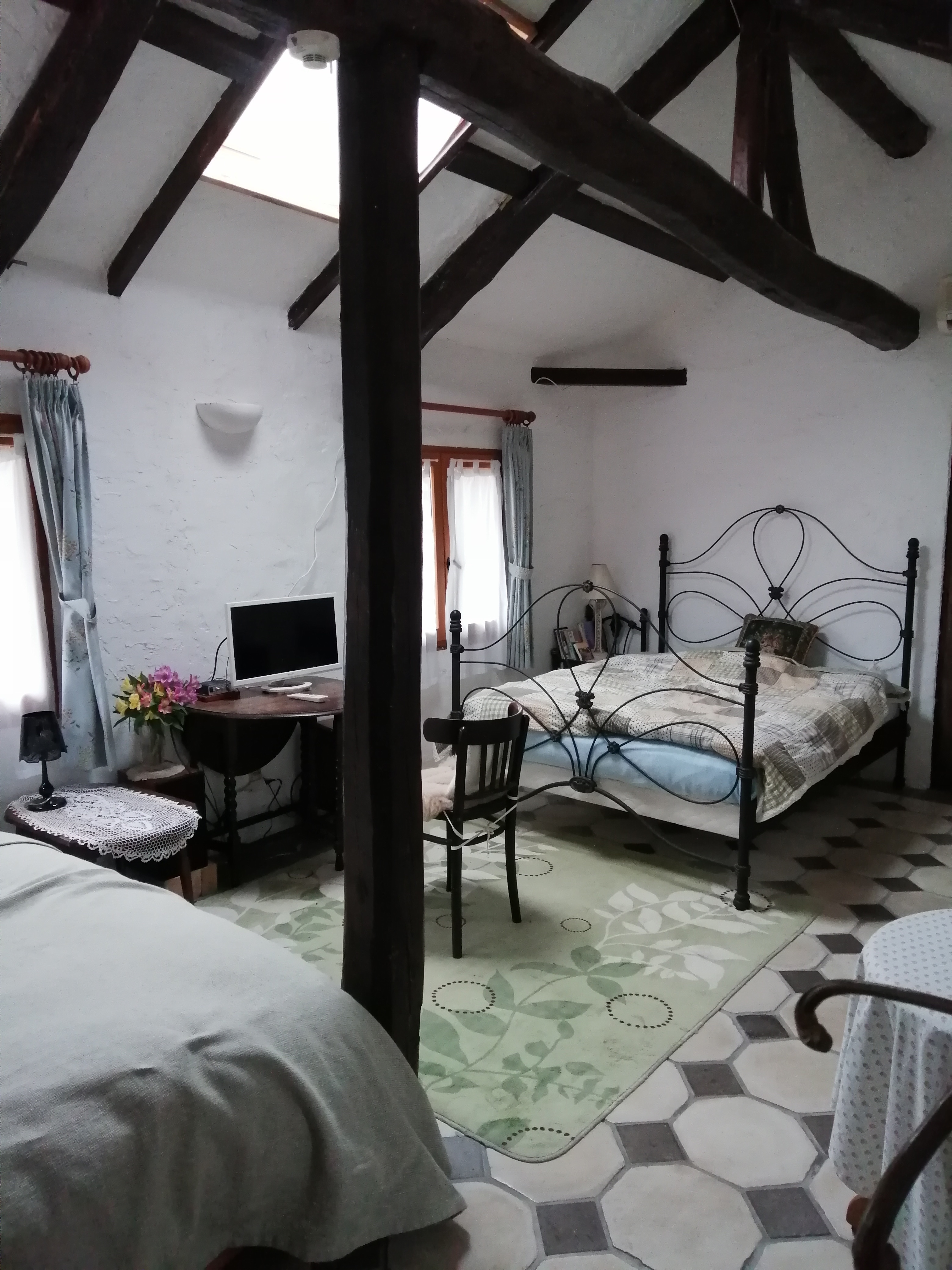 Lower cottage