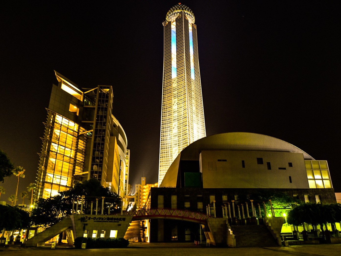Kaikyo Yume Tower Night