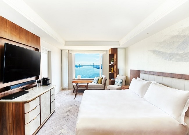 Executive Floor Premium Bay View Double (14th and 15th floors)