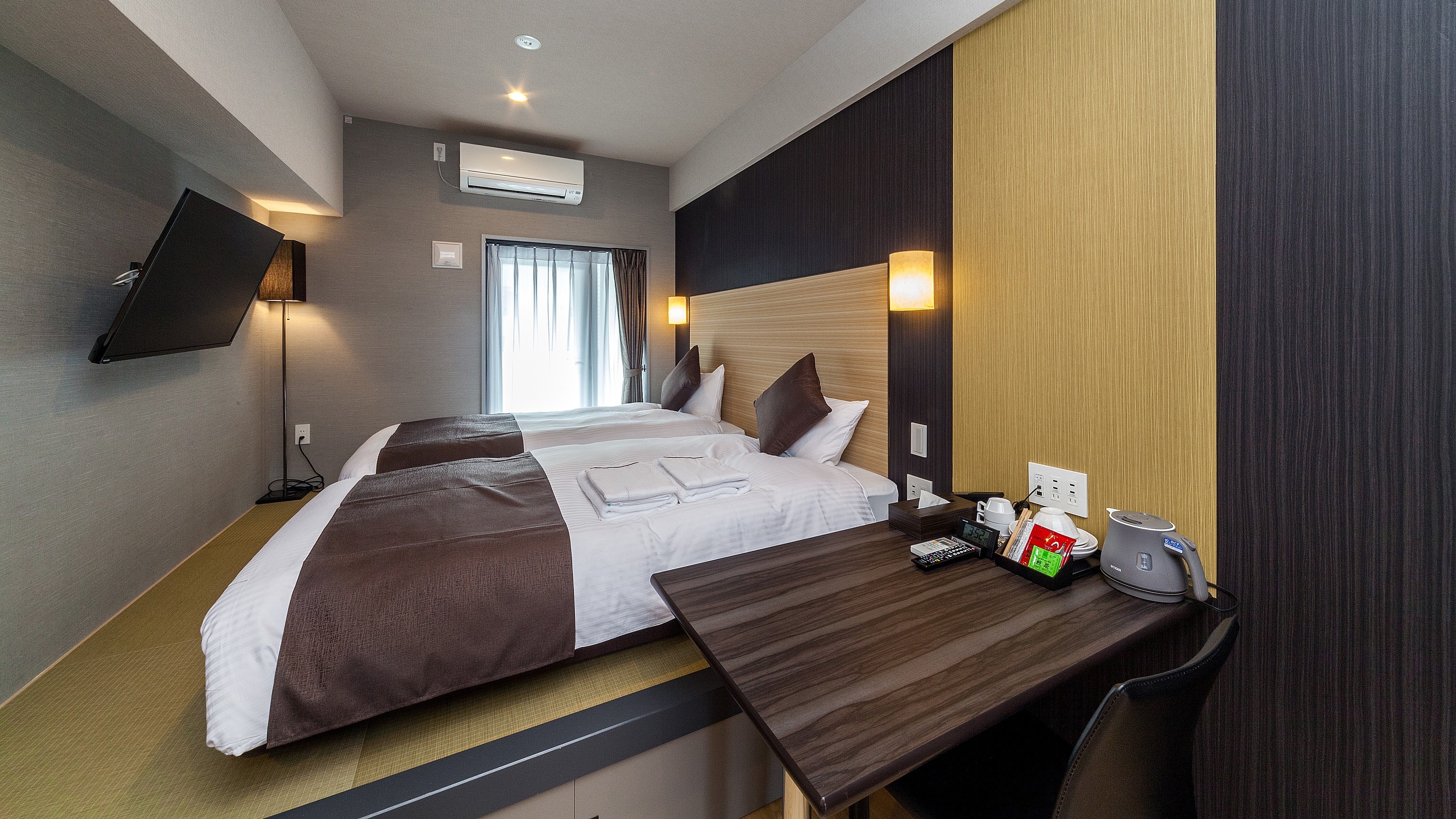 <Twin room> An example of a guest room