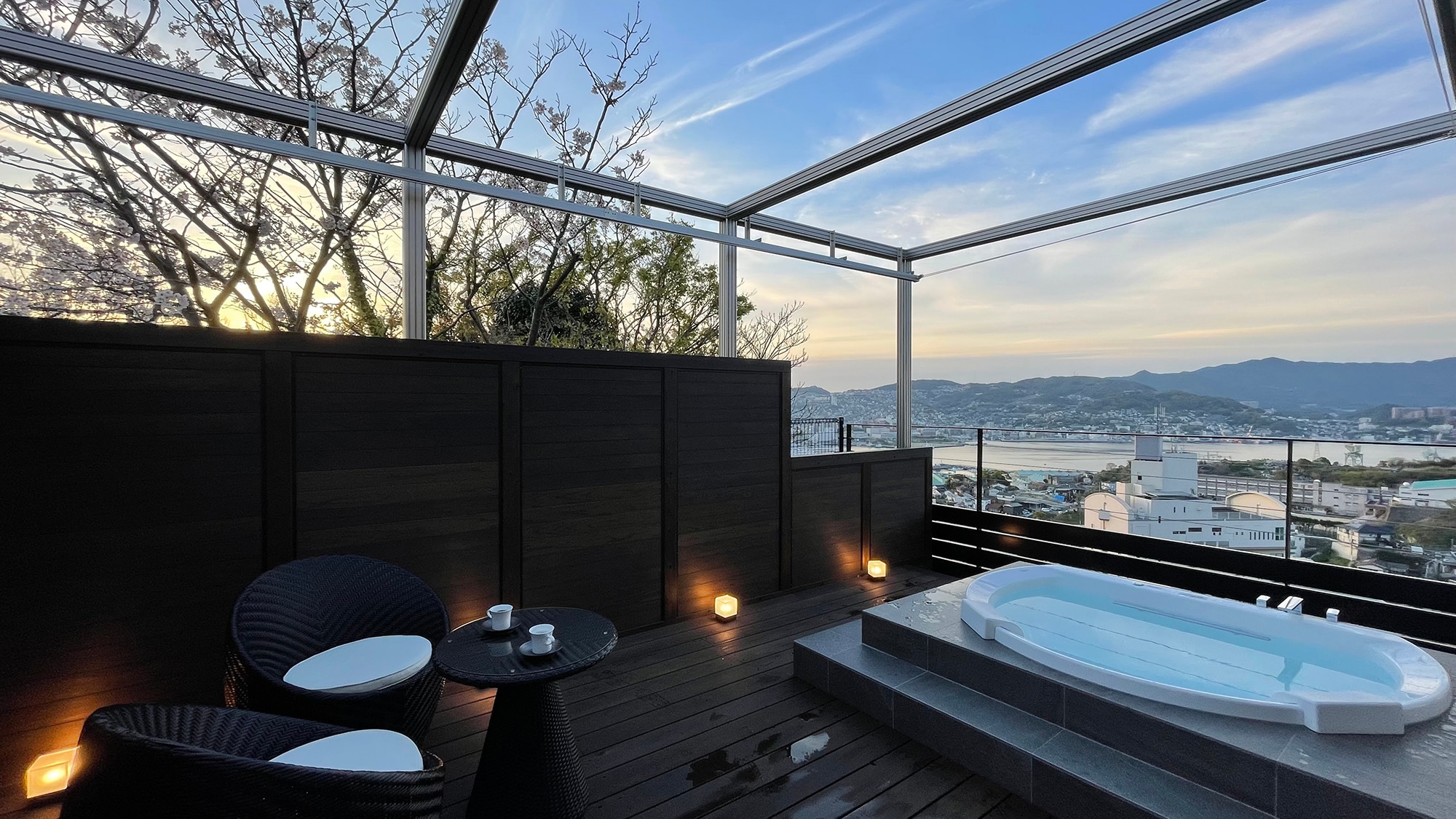 [Deluxe Akebono Japanese-Western style room with open-air bath with spectacular view]