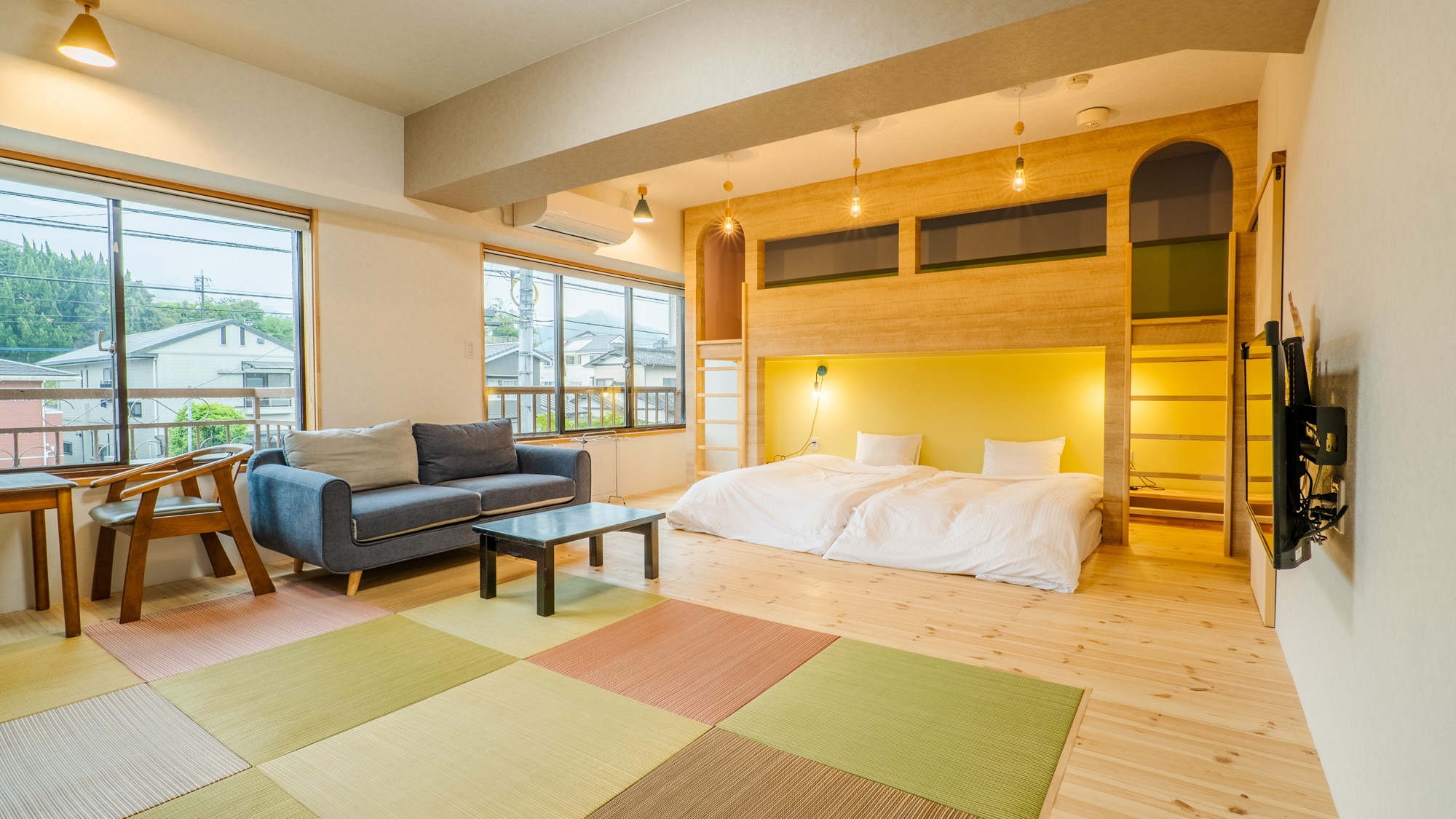 Attraction Family Suite (with theater)