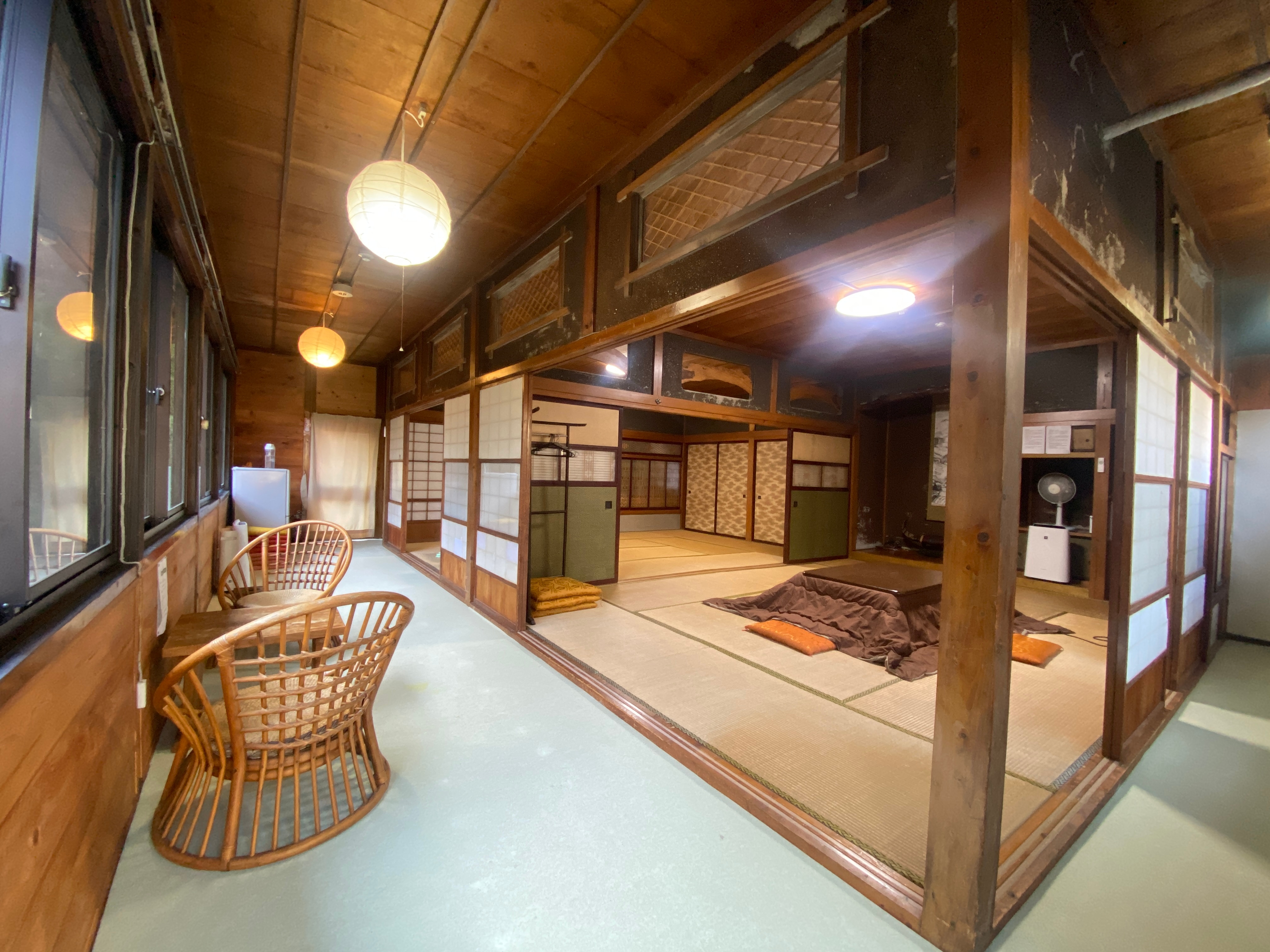 2nd floor: Guest room with open-air bath "Tateiwa" 12 tatami mats, 40 tatami mats in two adjacent rooms, pure Japanese-style room