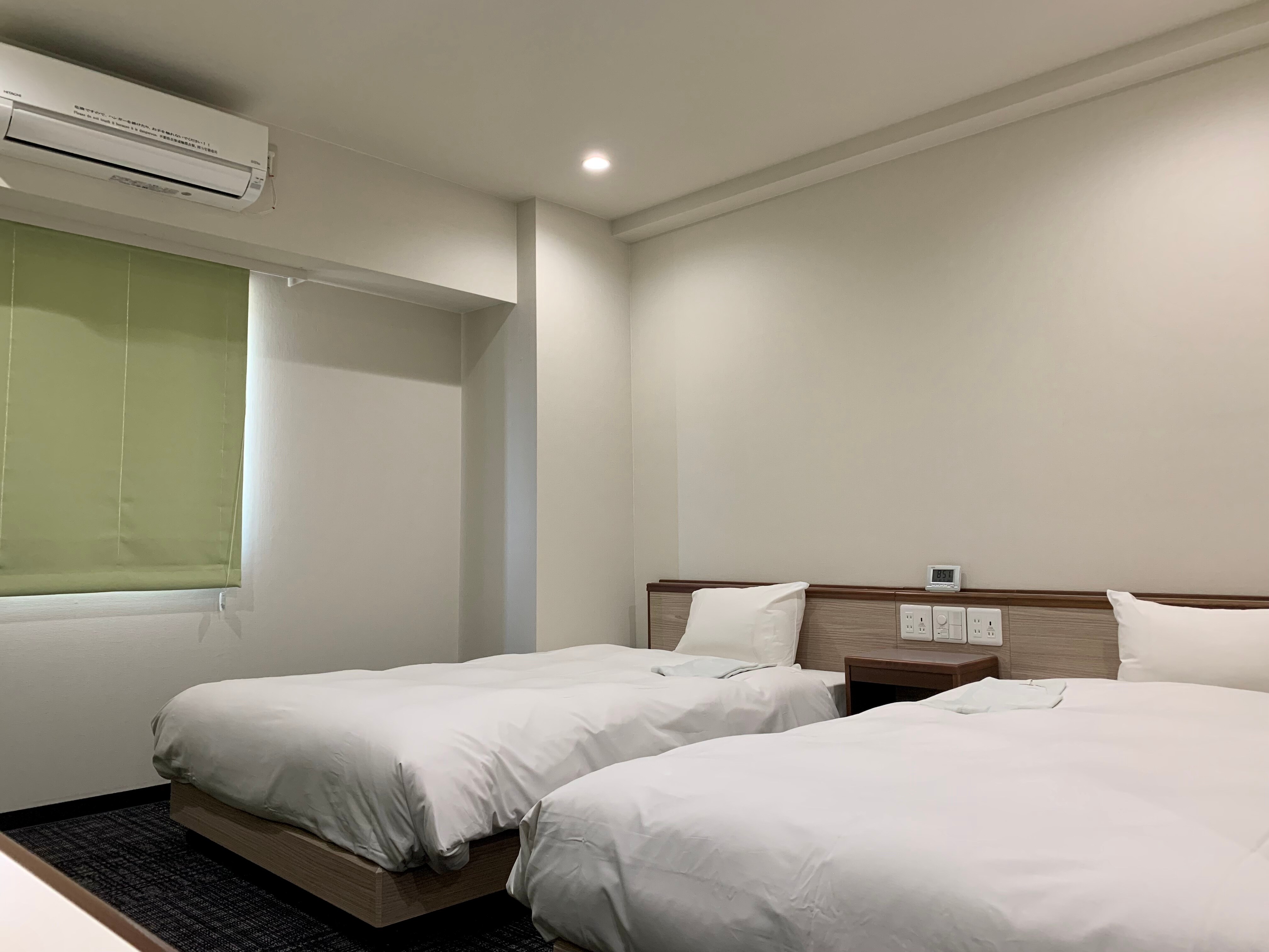 An example of a non-smoking twin room