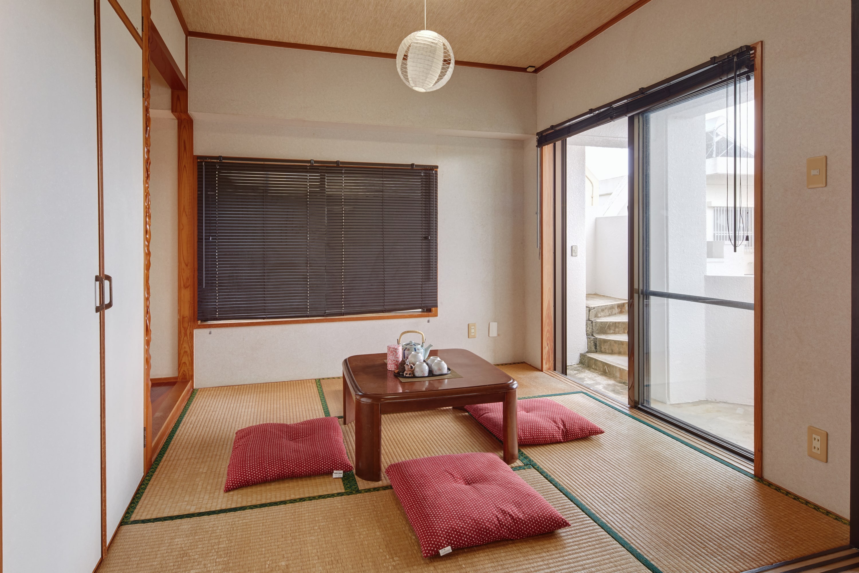 2F: Kamar bergaya Jepang