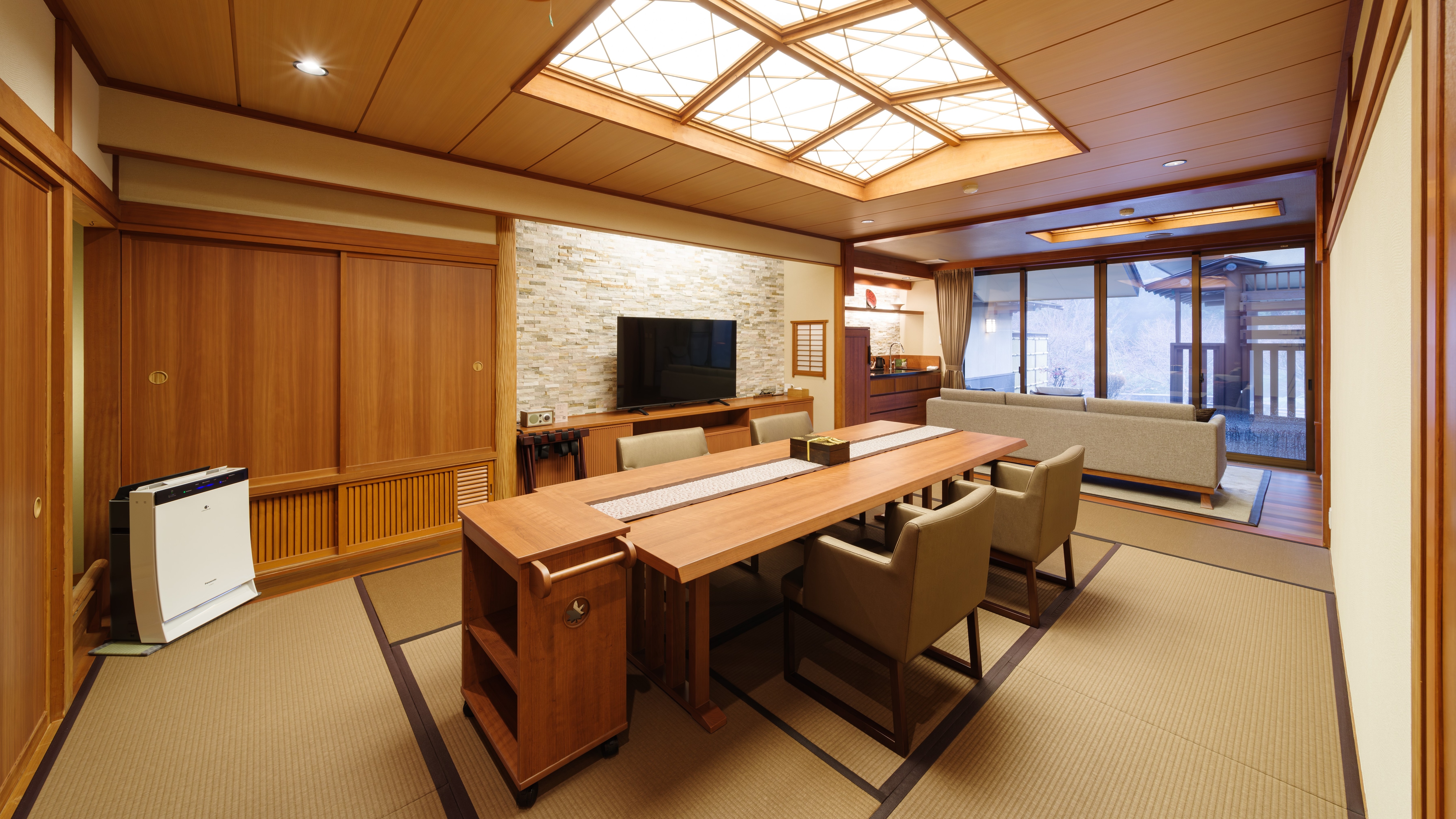 Premium Suite with Open-Air Bath