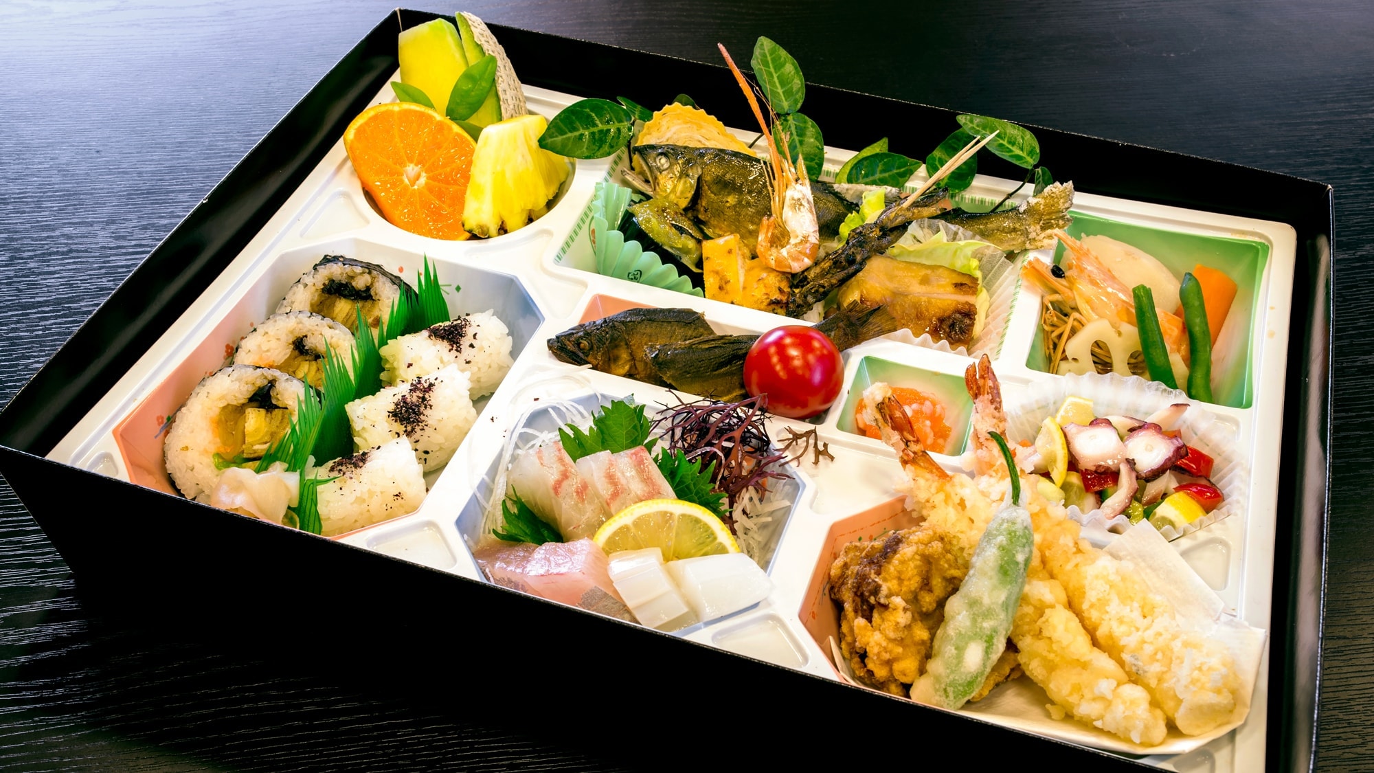 [Ozu seasonal Ukai cruise plan] Dinner bento