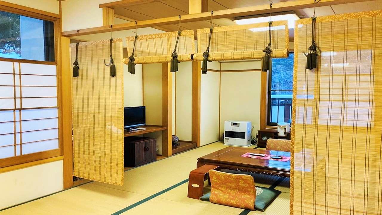 "Ogura Room" 1