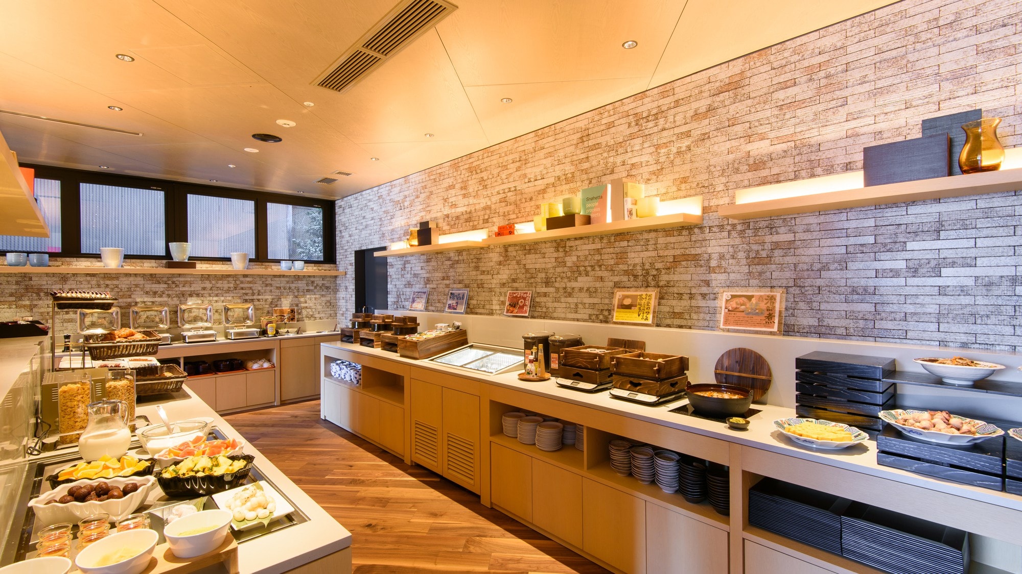 Breakfast Buffet / Image / Buffet Lane