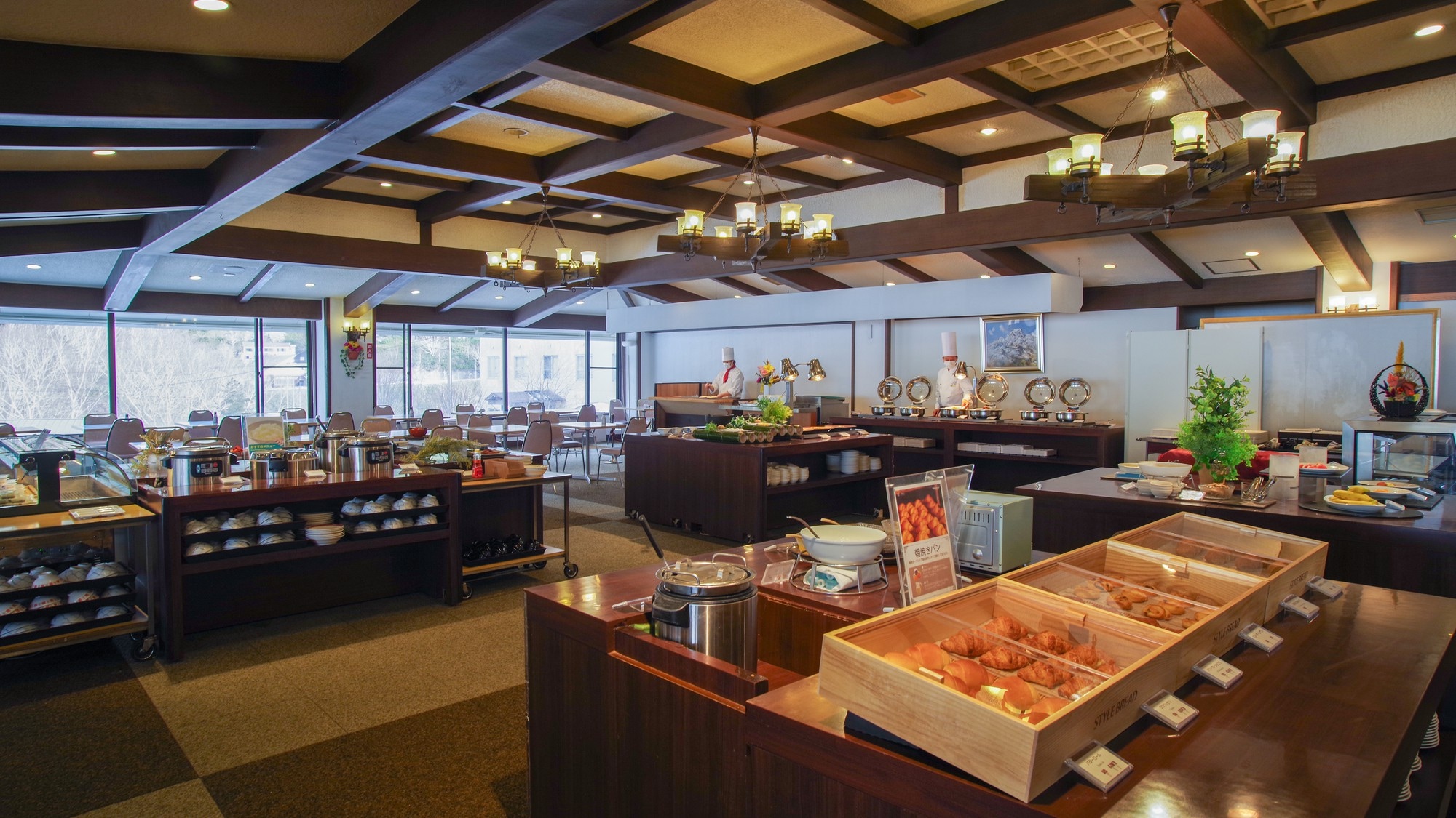 [Restaurant Shakunage] We offer a menu that makes generous use of local ingredients.