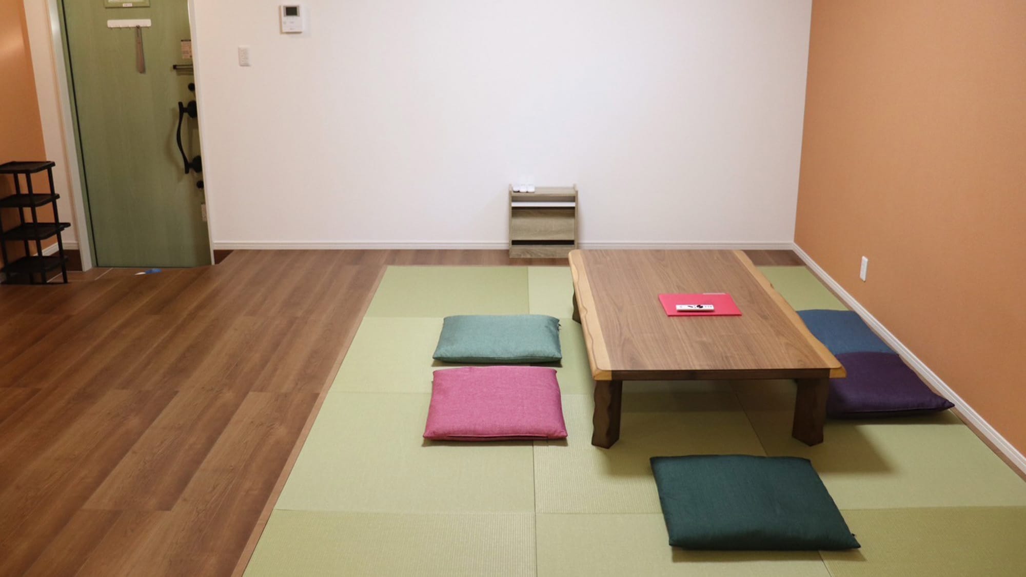 ・[Kamar Tamu/Rosemary] Ruang tatami adalah ruang yang sempurna untuk membicarakan kenangan perjalanan Anda bersama keluarga dan teman.