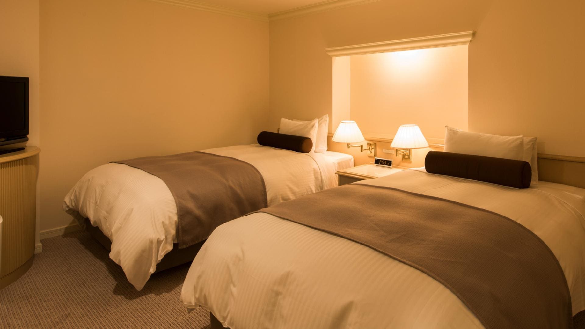 Junior Suite Bed Room image