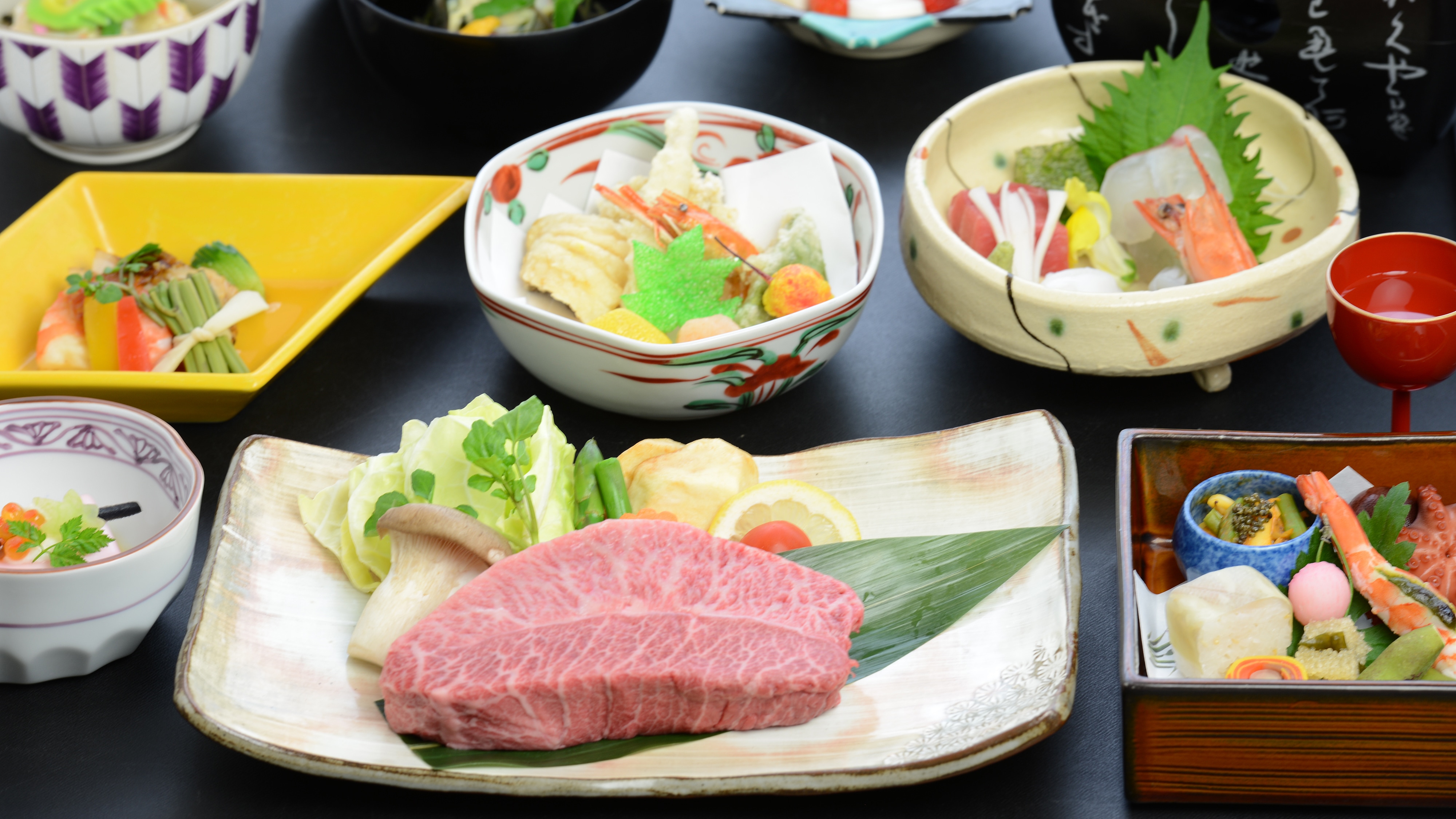 Menu bagian langka "Blade steak" adalah daging di dalam tulang belikat yang beratnya hanya beberapa ratus gram dari satu kepala.