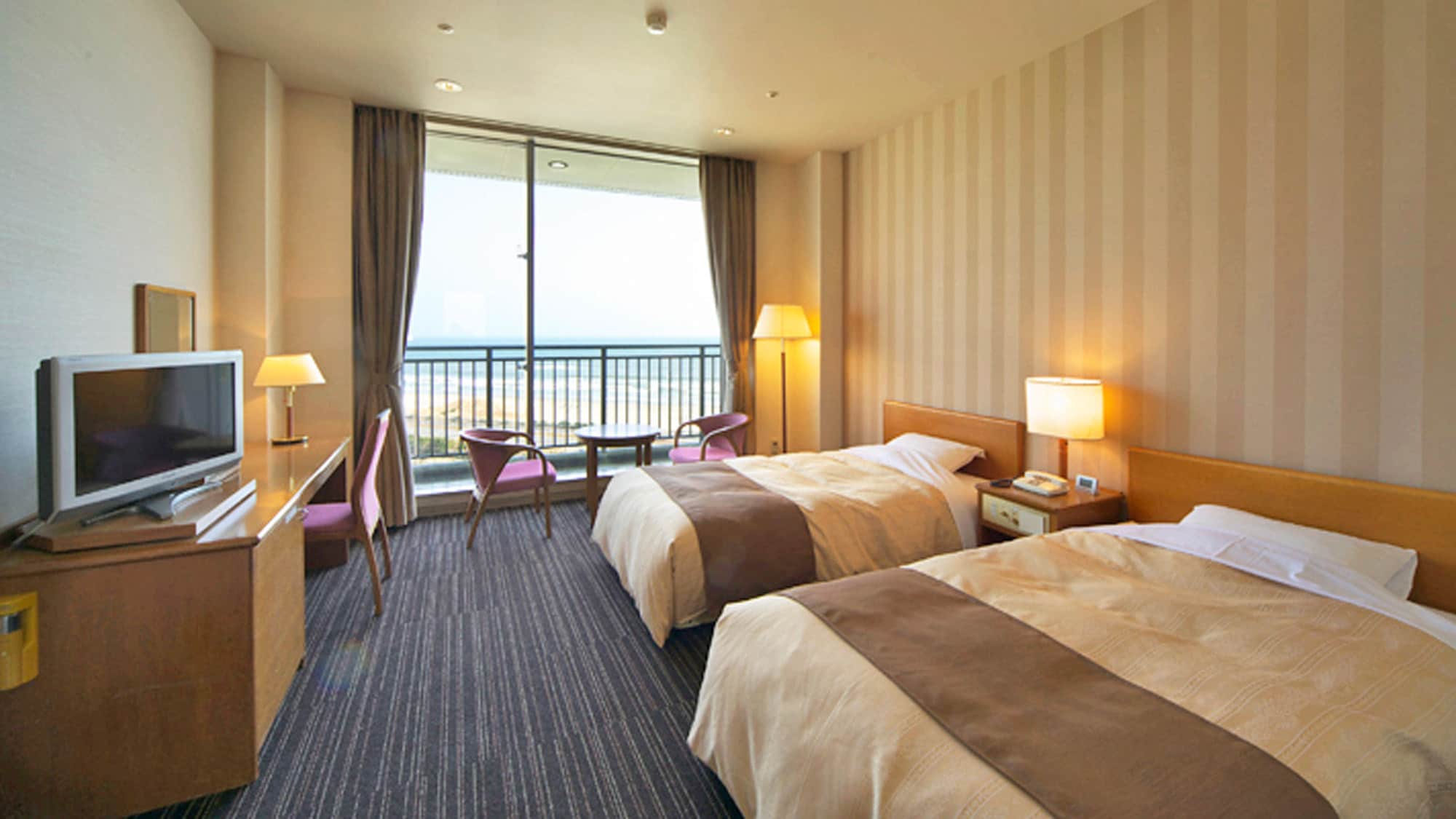 [Western-style twin room] This twin room is ideal for staying with a small number of people.