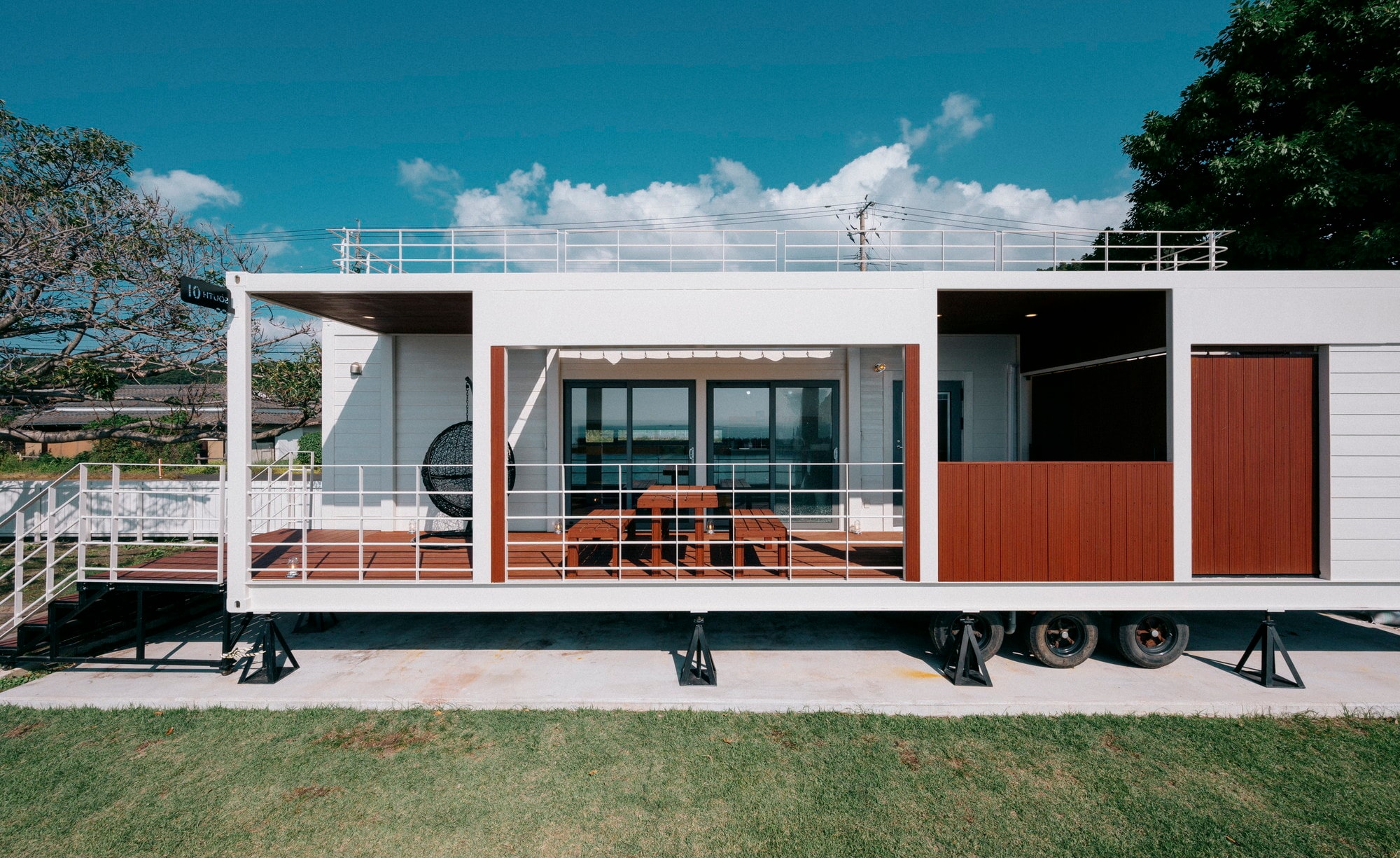 Trailer House/Simmons Single x4