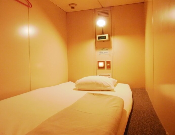 In the capsule room
