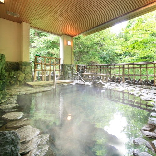 Open-air bath