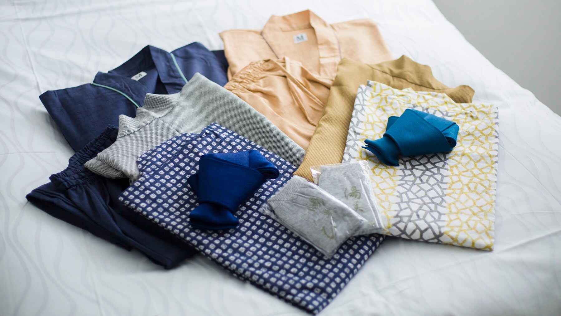 [All rooms include] Yukata, Samue, Tabi socks