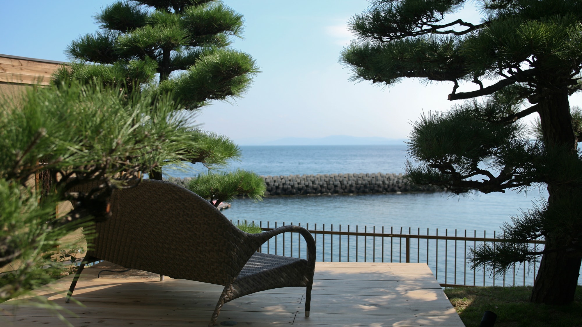 [ทุกห้องมีห้องอาบน้ำแบบเปิดโล่งส่วนตัว] Villa Paradise Sea Garden Type C / No. 103 Terrace Sea side