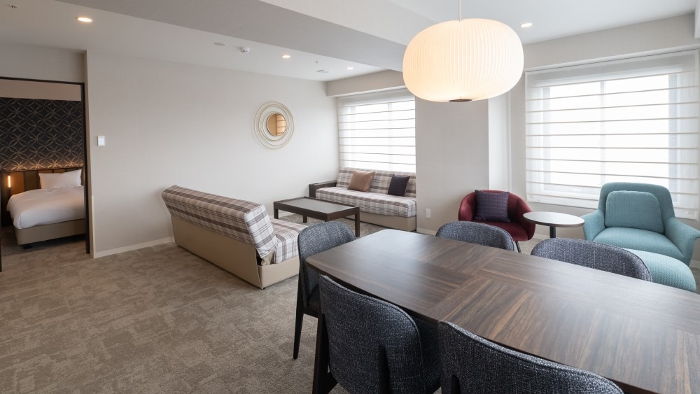 [Family Room A] Indoor