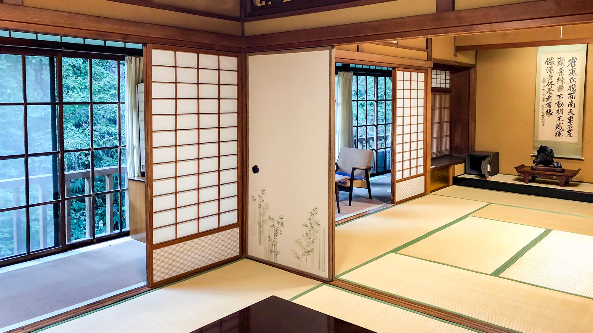 ・[Annex: Oimatsu Example] A spacious Japanese-style room with two adjacent rooms for six people