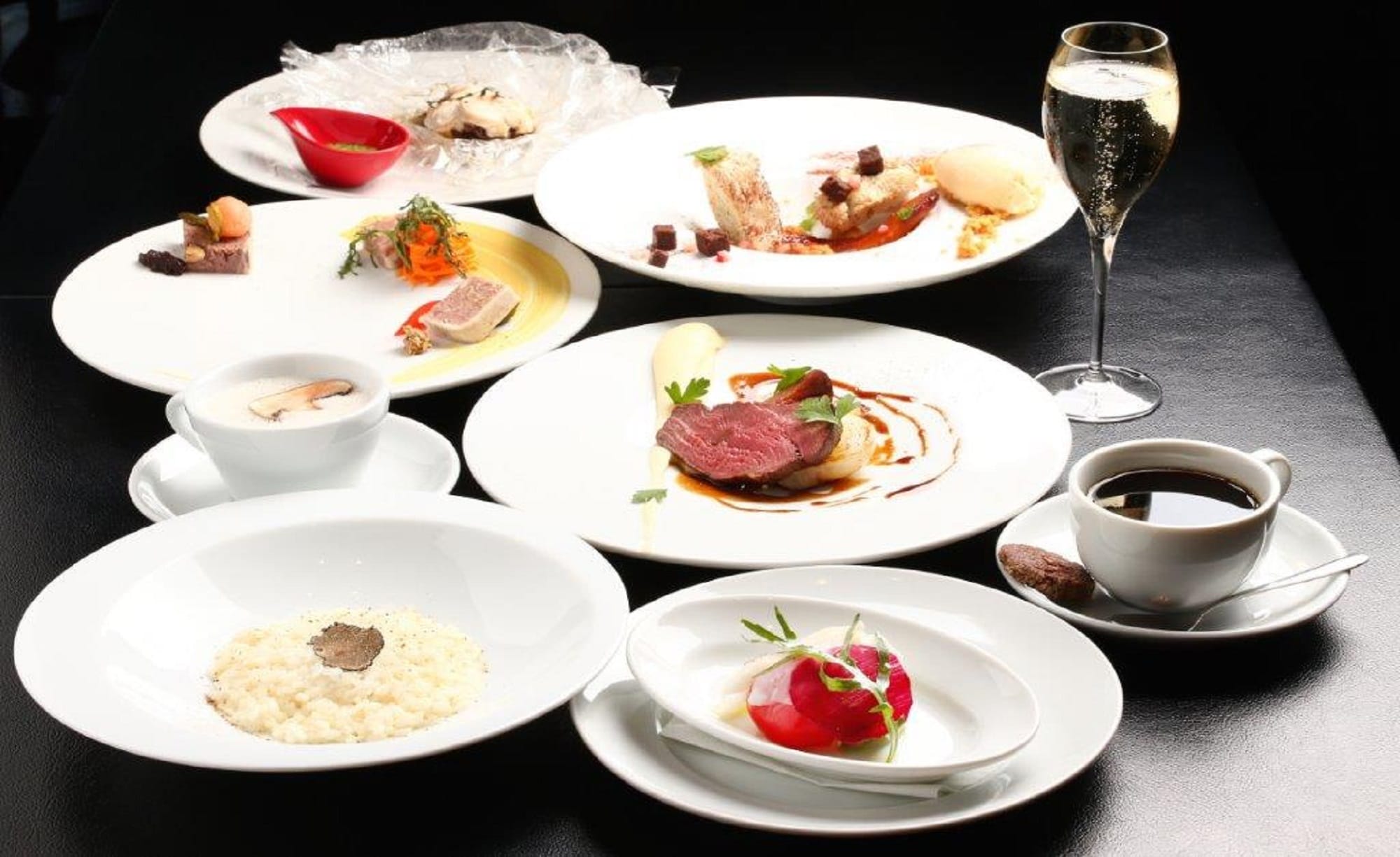 [Akarenga Terrace dengan gambar referensi tiket restoran]