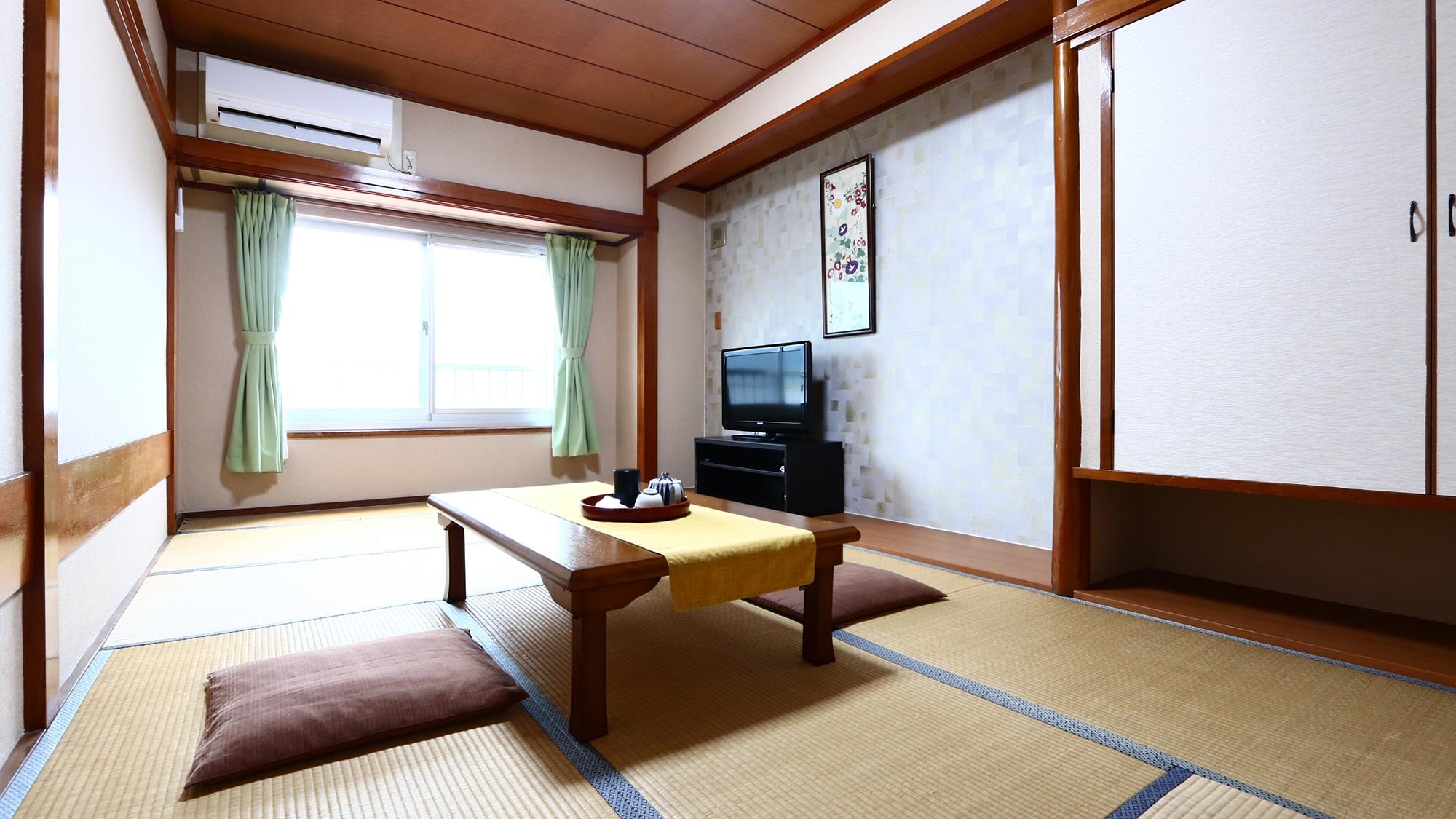 [Guest Rooms] ◆ Japanese-style room with 7.5 tatami mats