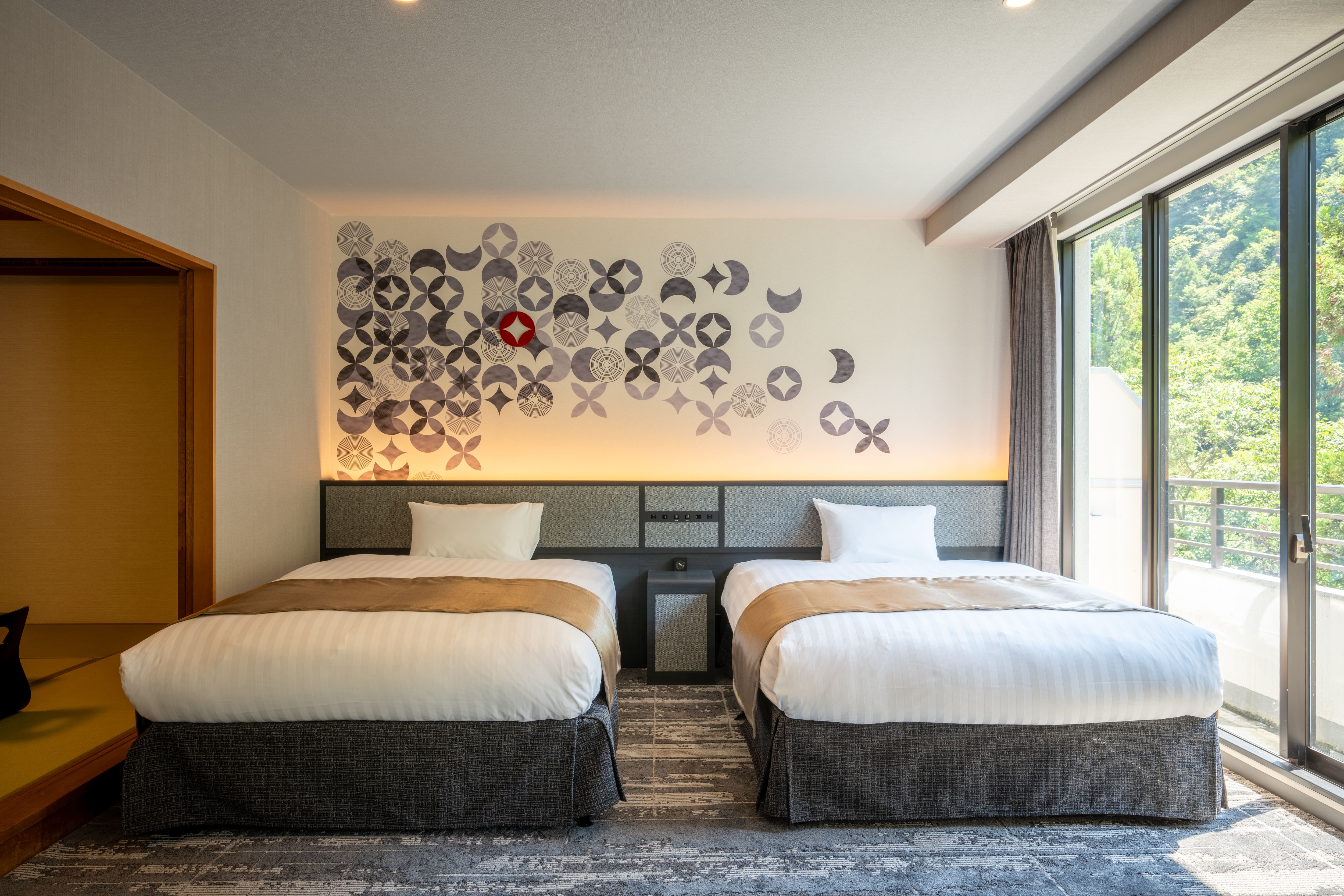 Japanese-Western style suite guest room