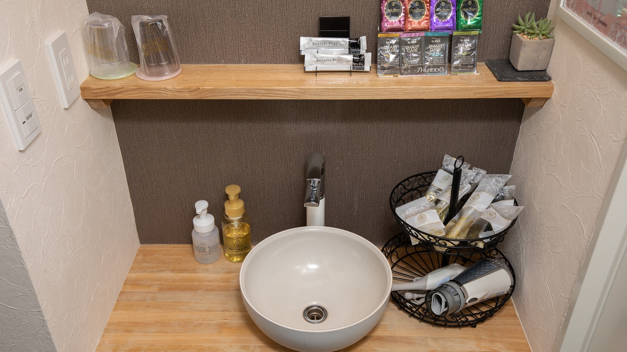 Ví dụ về phòng đôi tiêu chuẩn (không hút thuốc)