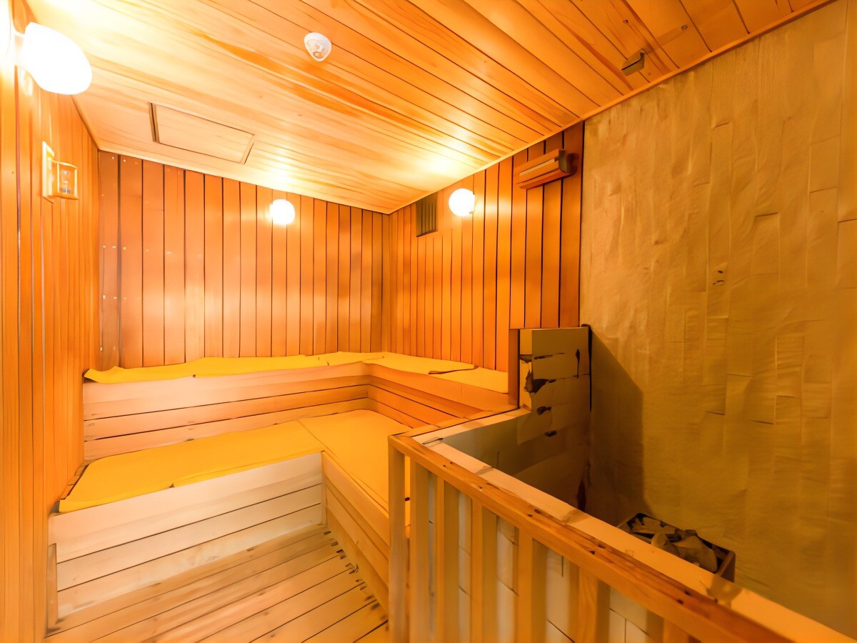 "Sauna x Totono" Sau khi xông hơi ở nhiệt độ cao, hãy tận hưởng bồn tắm nước lạnh như băng.