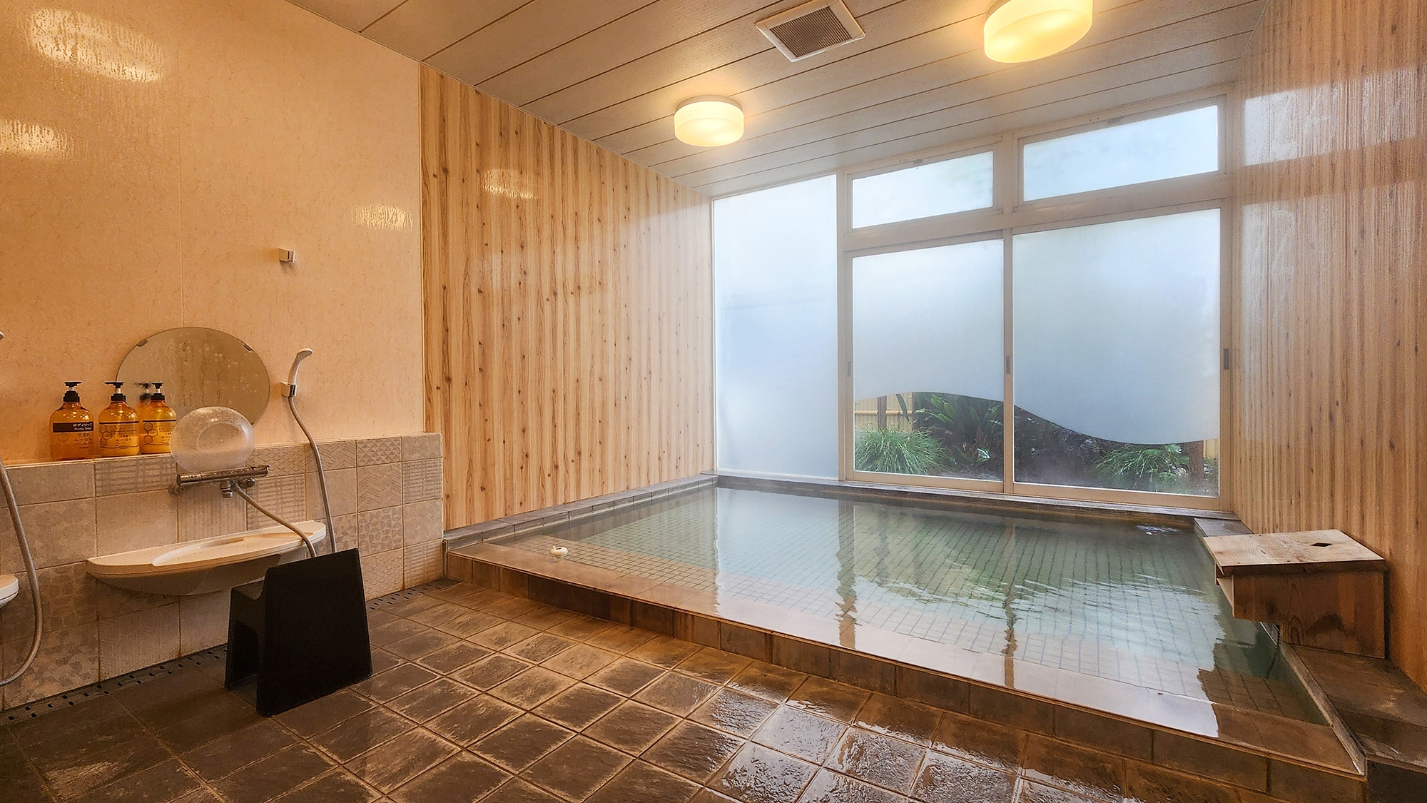 #Golf building large bath (women's bath)