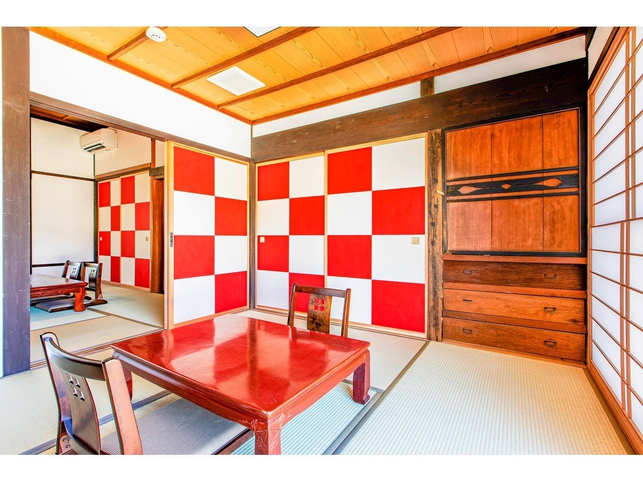 Fuji's room