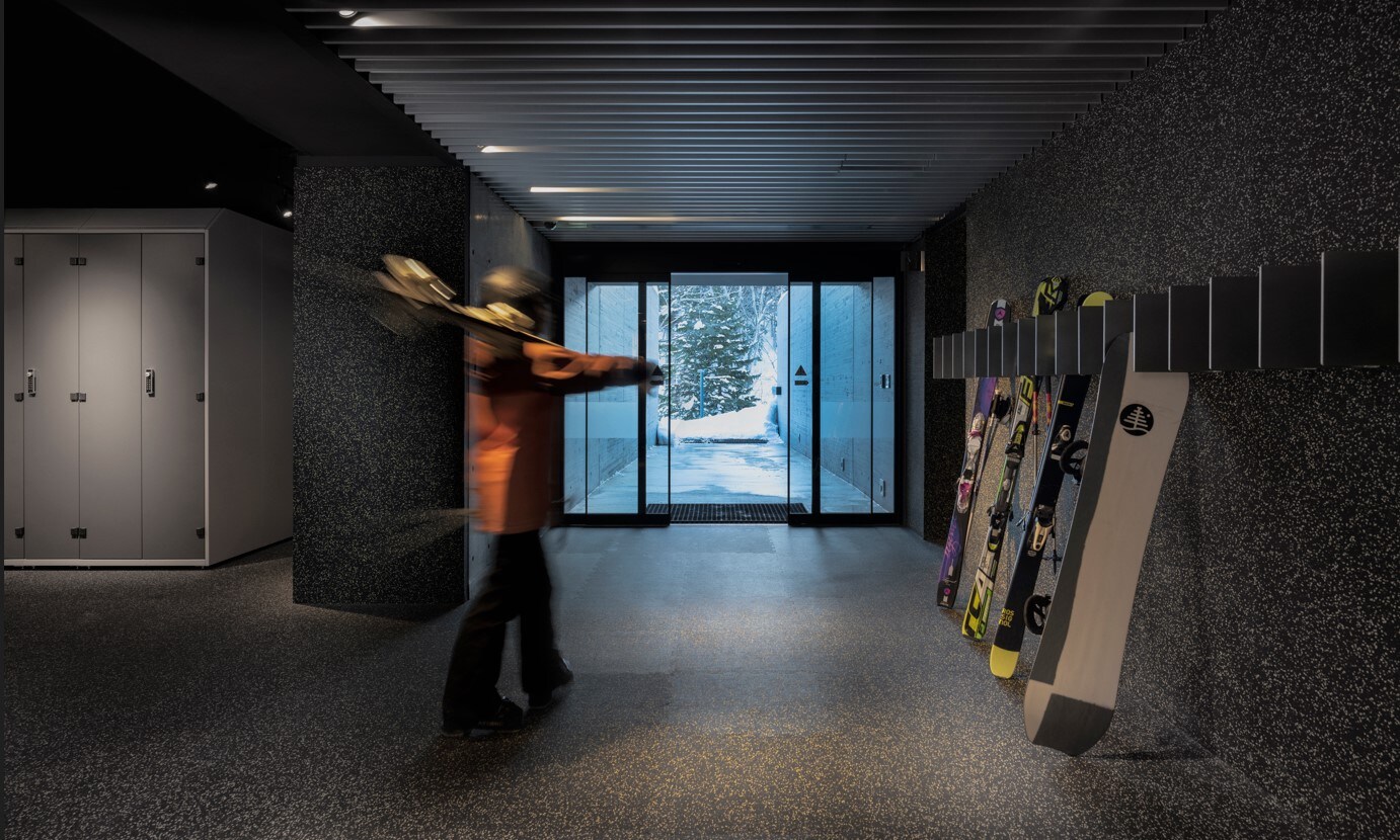 Ski Locker