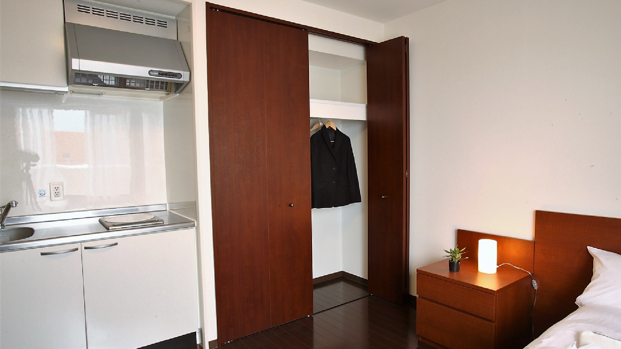 Closet (suits)