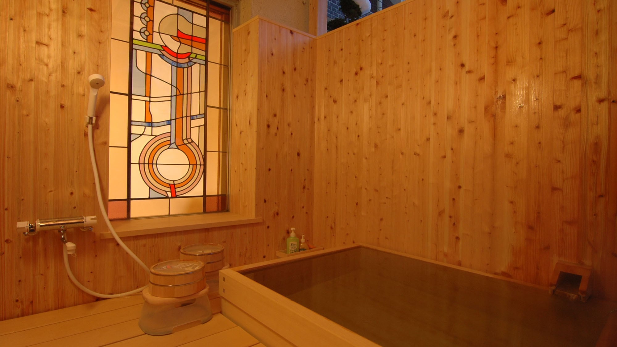 ■ Guest room with open-air bath with next room (10 + 6 tatami mats) Relax at your favorite time