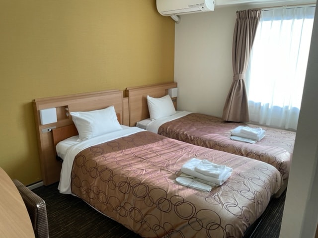 Extra twin room (image)