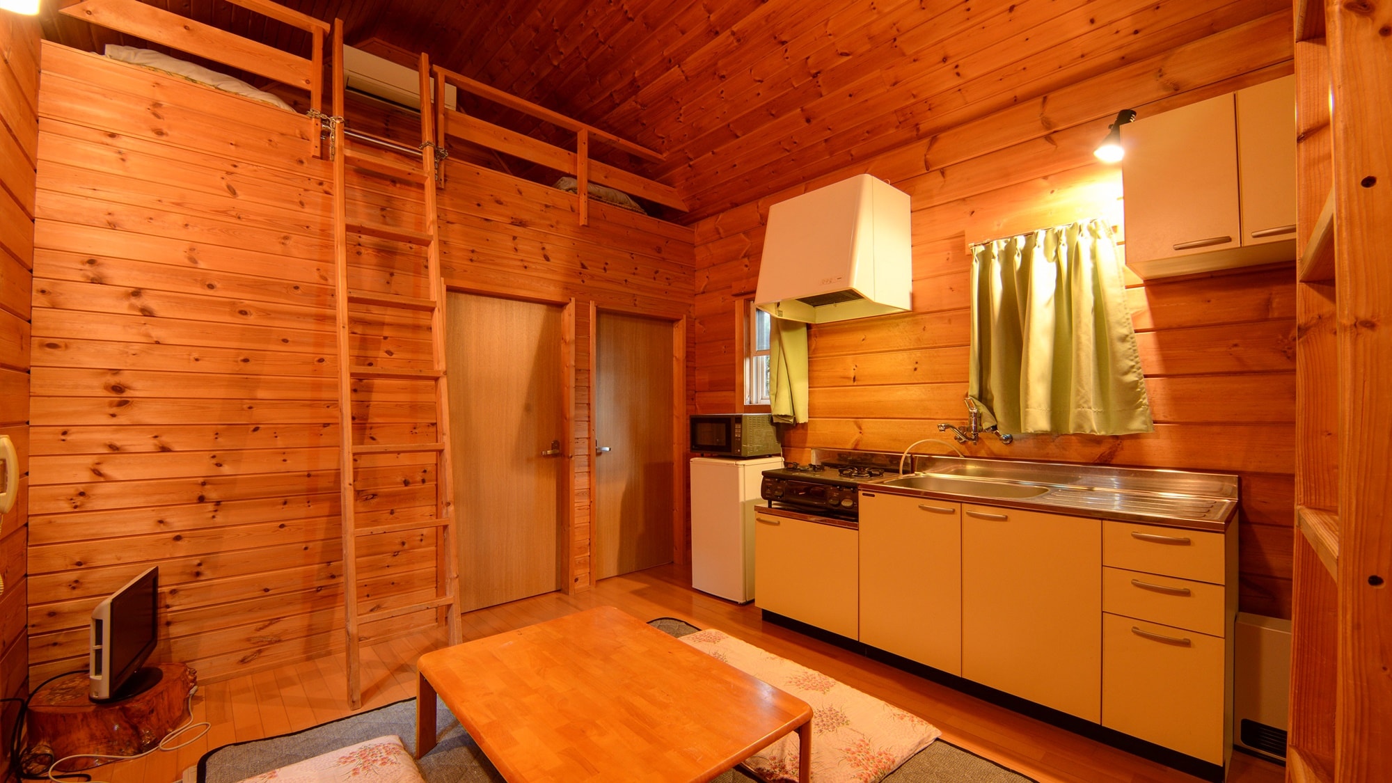 *[Log House/N] A private log house where you can experience the feeling of being in a small villa.