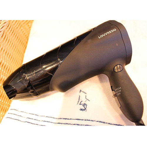 [Restoration dryer] A hair-friendly dryer that dries hair without relying on evaporation due to heat. All rooms are fully equipped