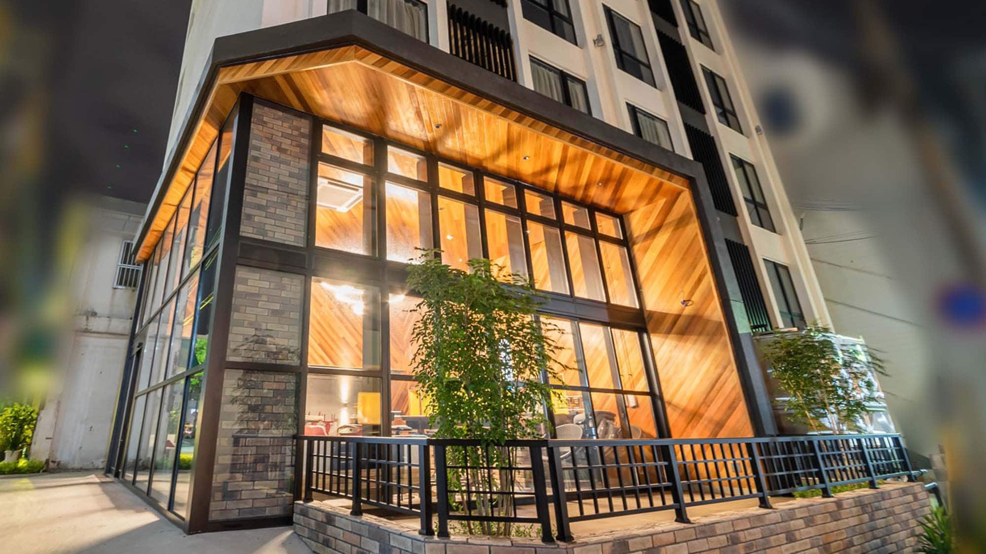 "Hotel Brick"에 오신 것을 환영합니다 ♪