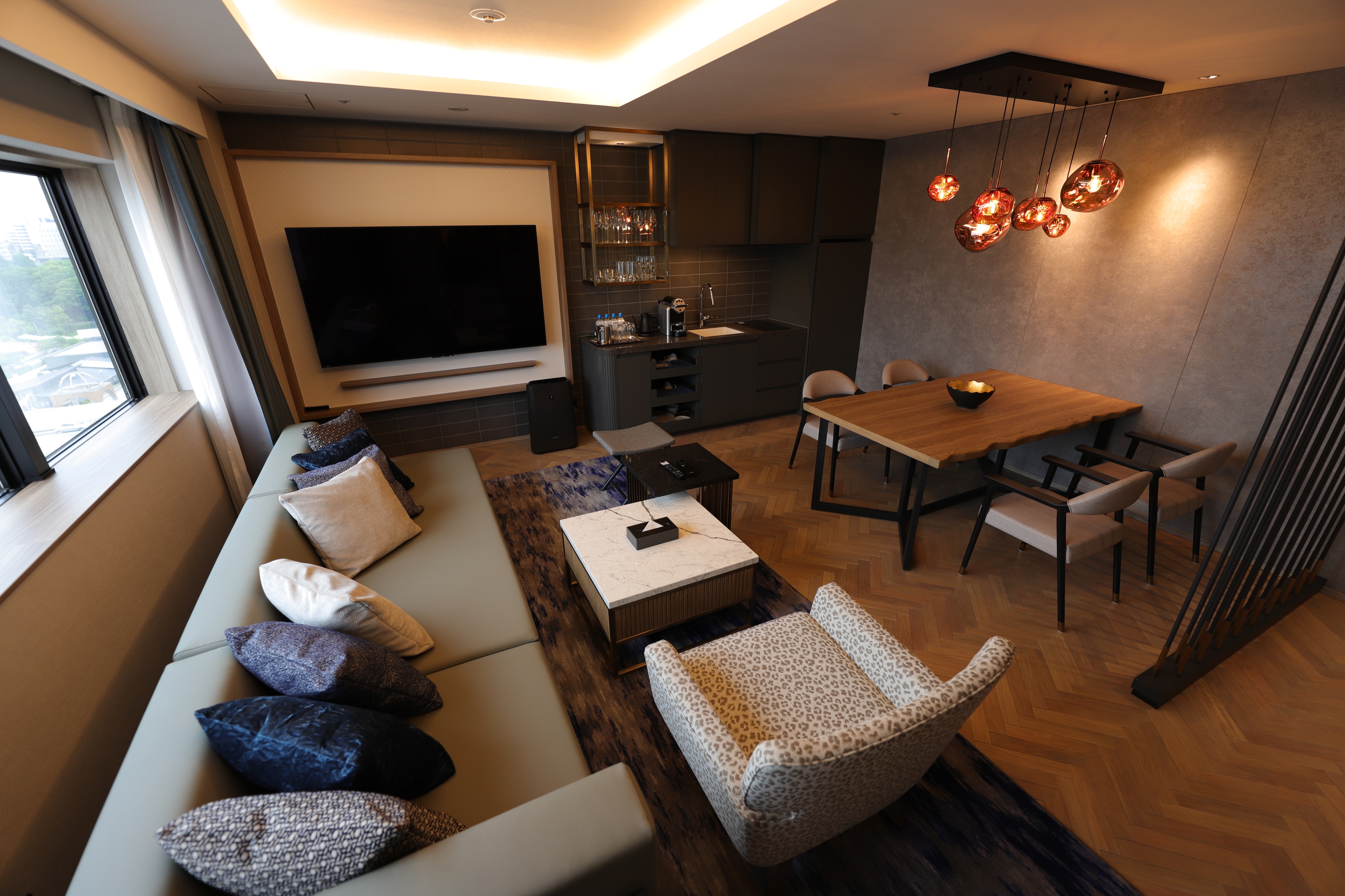 [New Wing] Presidential Suite