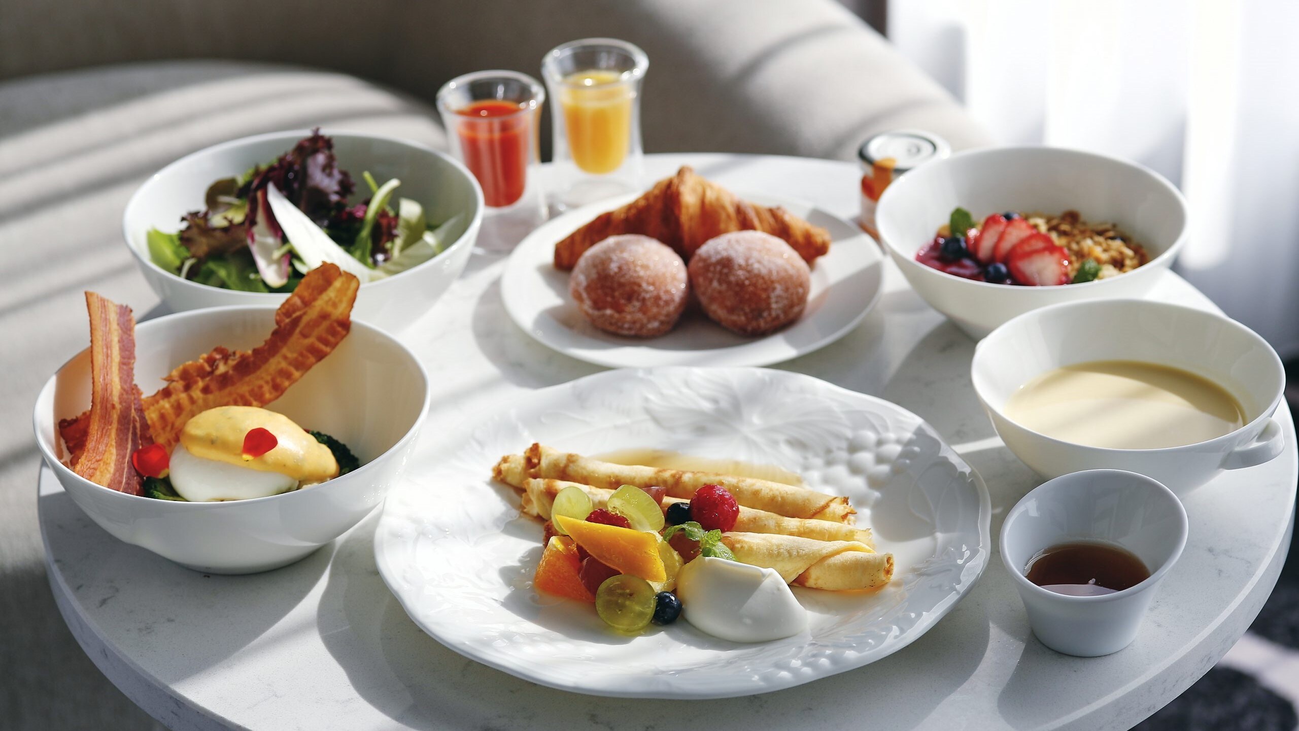 In-room dining breakfast Hawaiian breakfast *Image