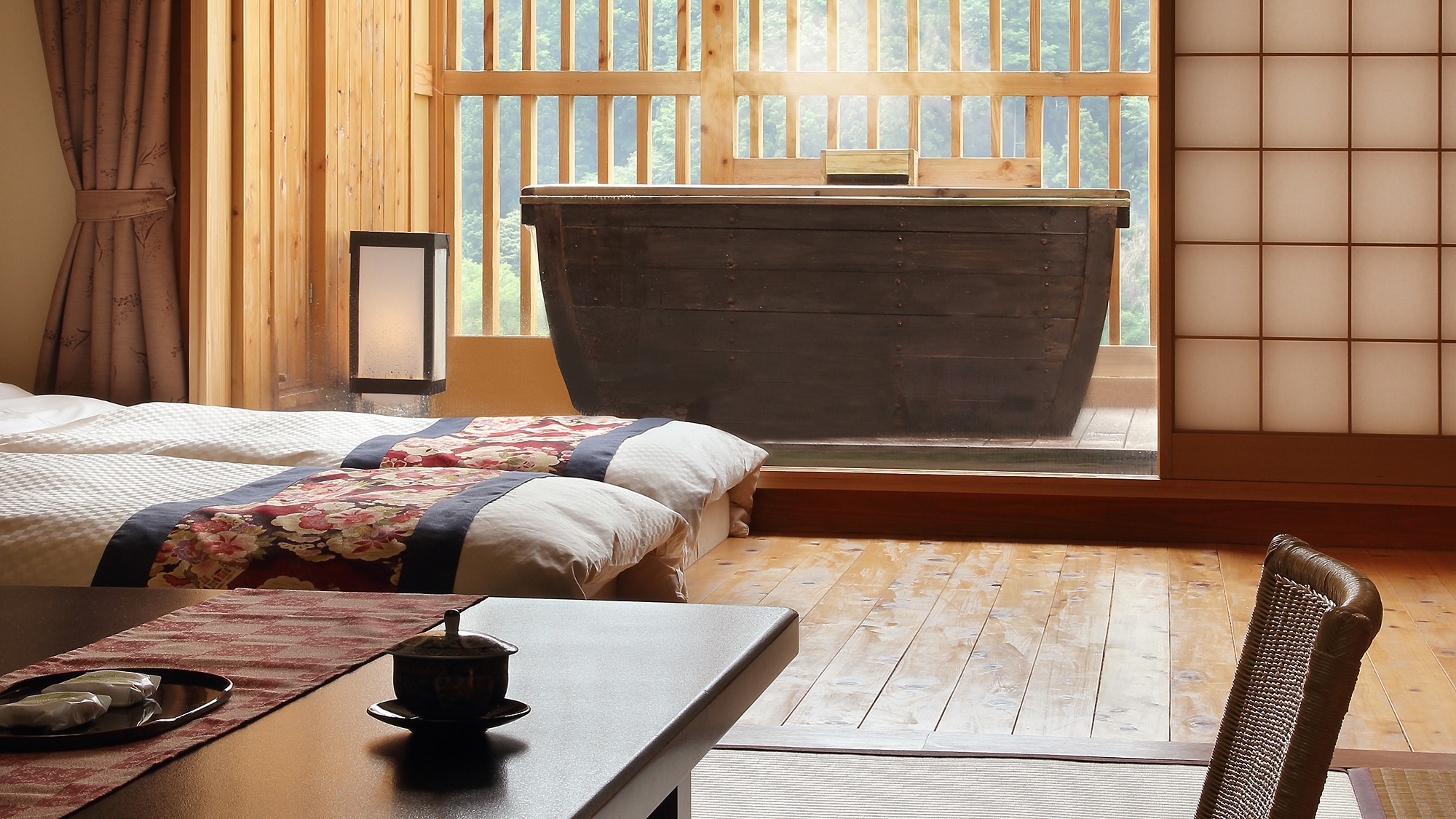 Kamar bergaya Jepang-Barat dengan pemandian terbuka "Kaede no Ma"