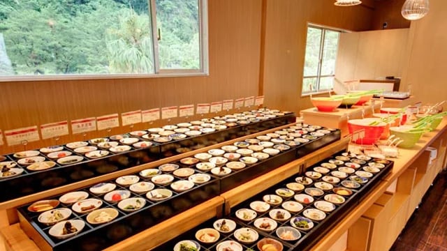 The small dish corner is visually appealing too.