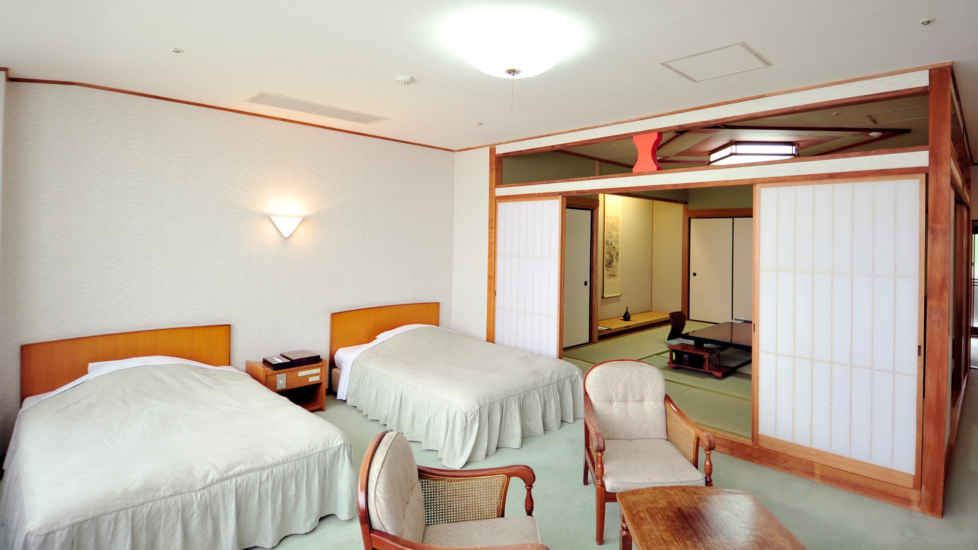 ●日式和西式房间10张榻榻米+双床（63平方米以上）