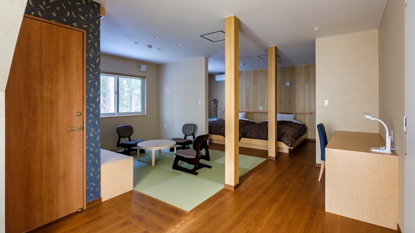 Deluxe Japanese-Western Twin Room "Yatai"