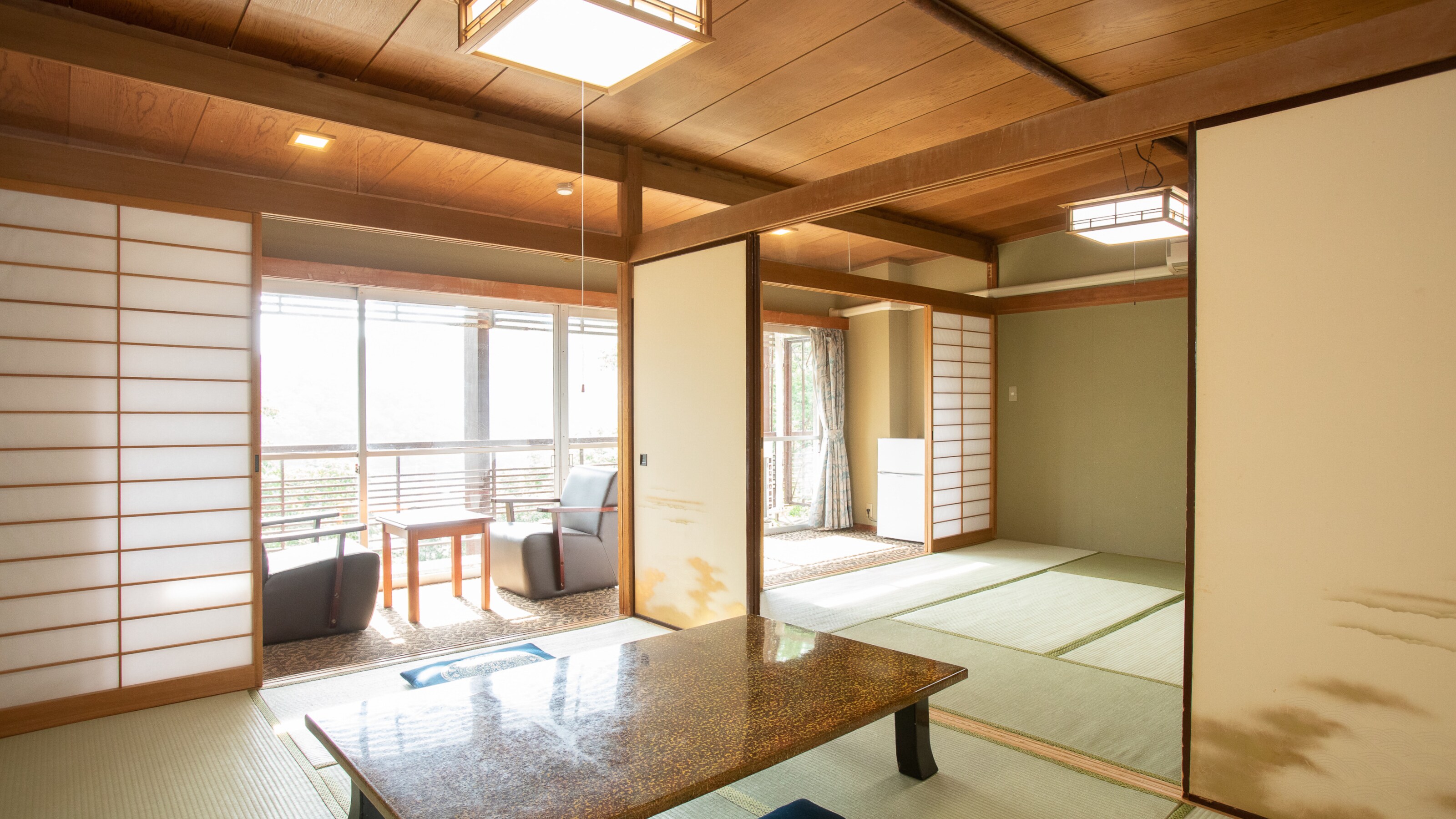 Main building: 14 tatami Japanese-style room (outdoor bath)