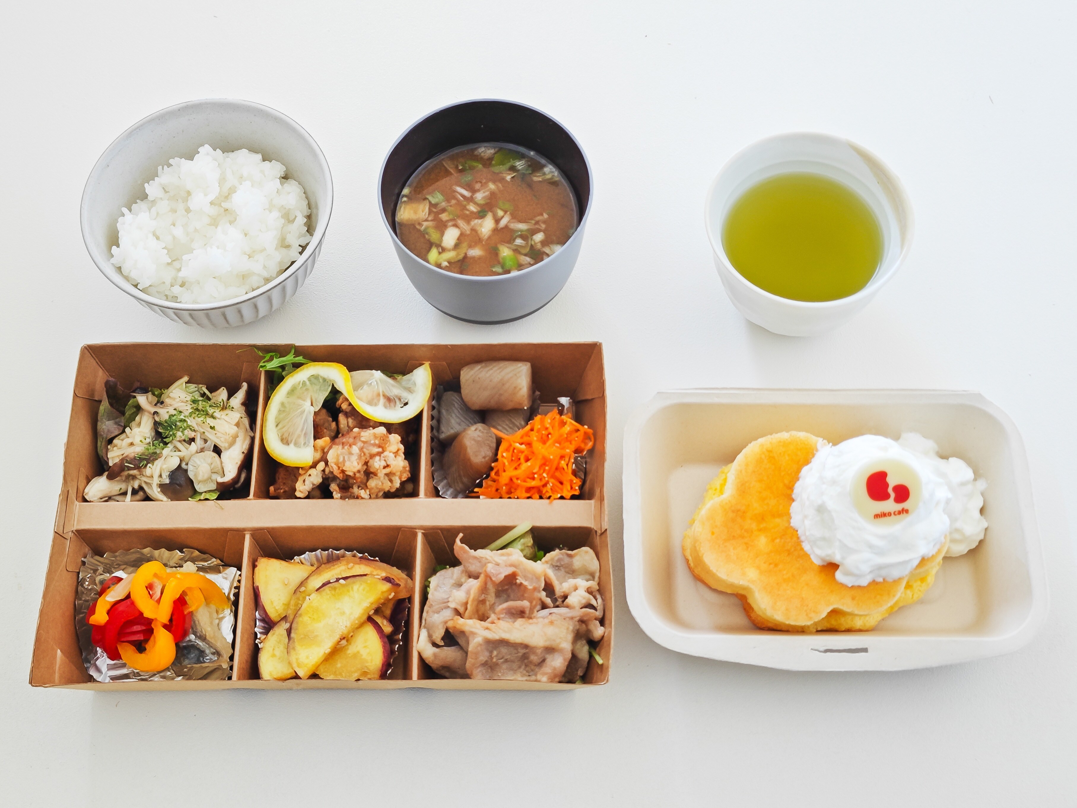 Dinner plan with side dishes and pancakes [Set contents]