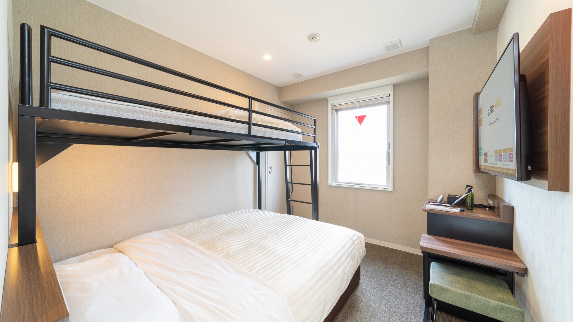 Double bed and loft bed